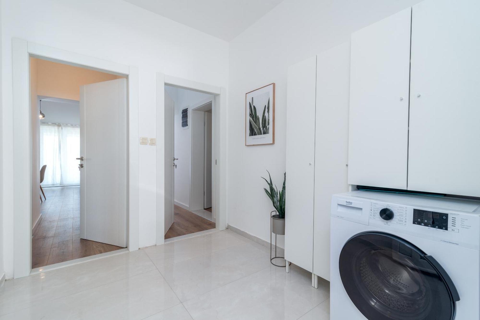 Sea View Apartment Karmen Jesenice  Buitenkant foto