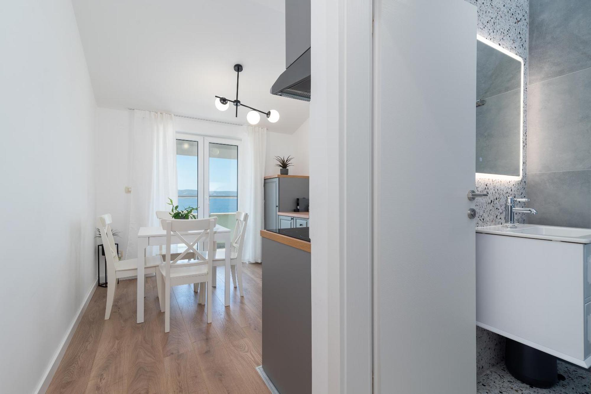 Sea View Apartment Karmen Jesenice  Buitenkant foto